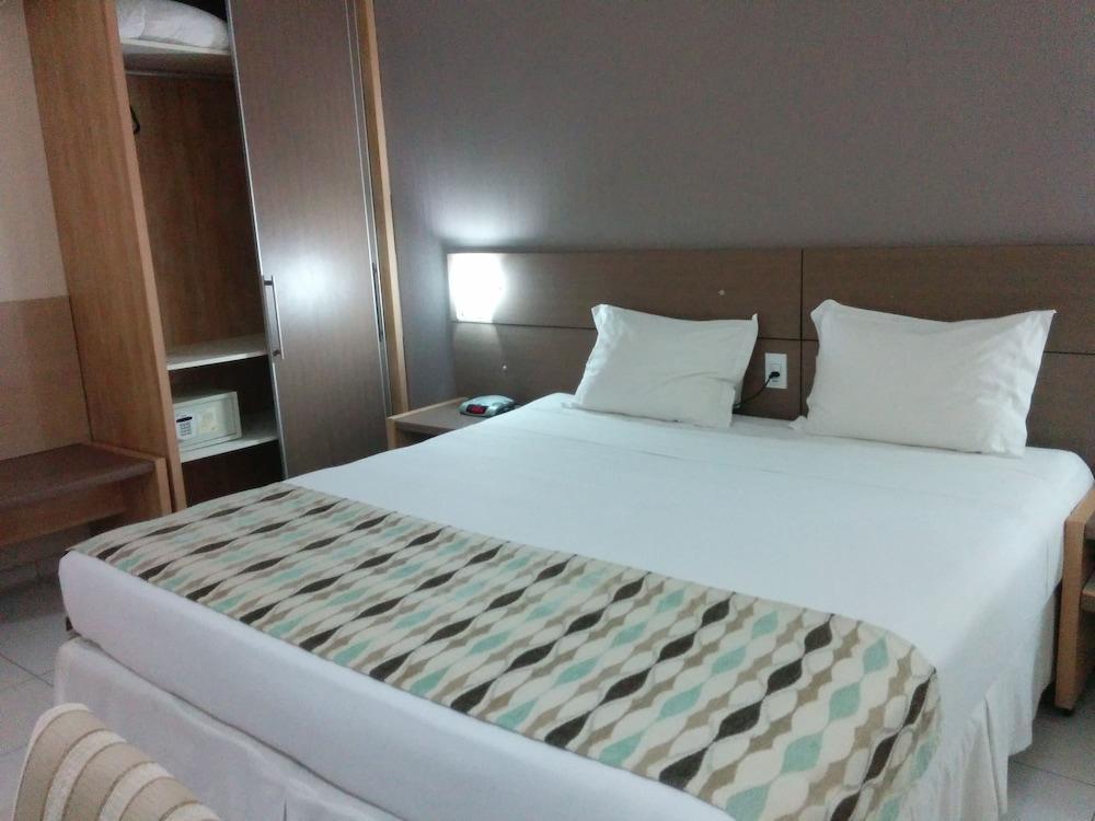 Stop Way Hotel Sao Luis Bagian luar foto